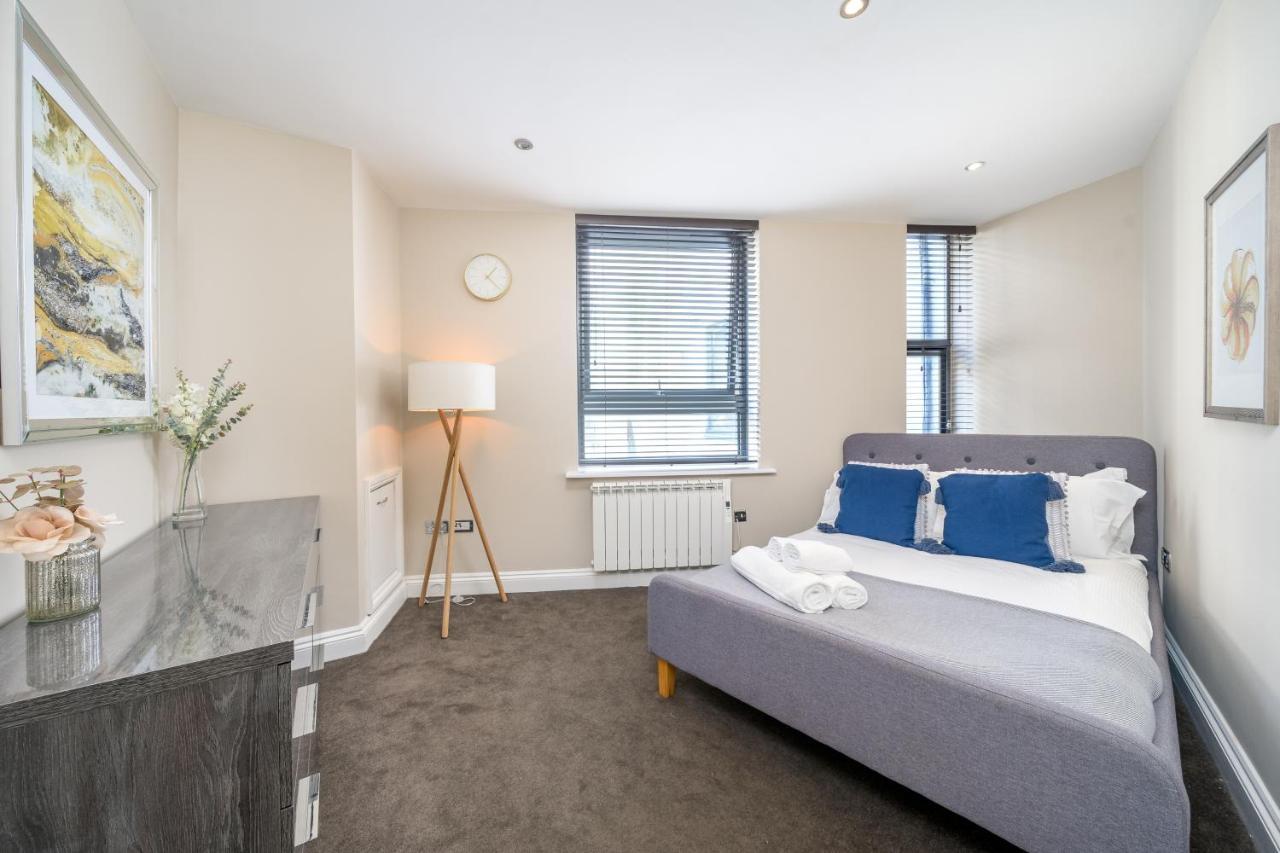 Spacious 2 Bedroom Apartment - Sleeps 6 브라이턴 외부 사진